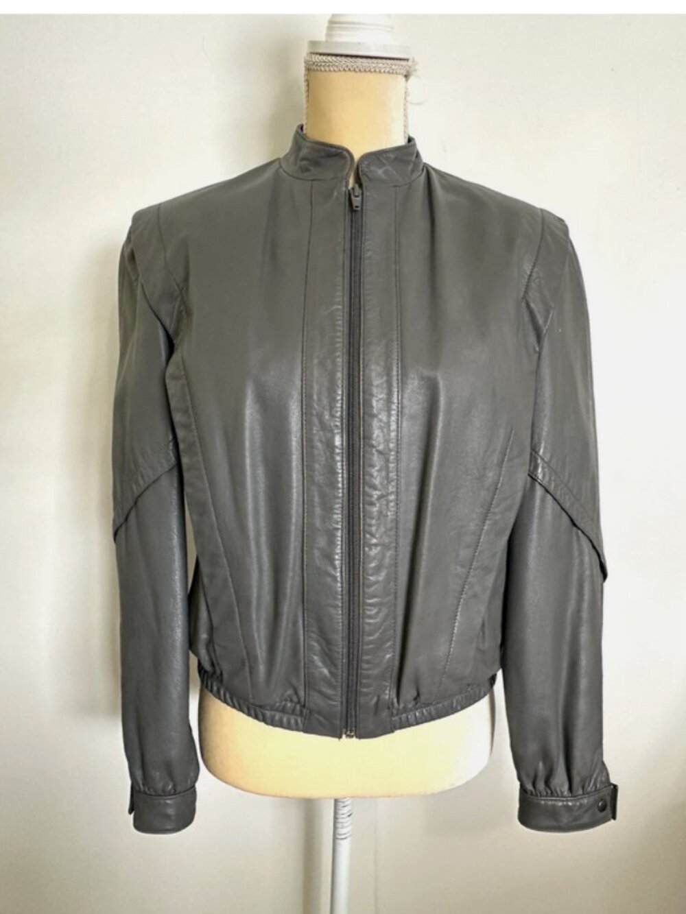 BERMANS Vintage 80's Leather Jacket Grey Womens 12 Runs Small Cafe Racer Moto